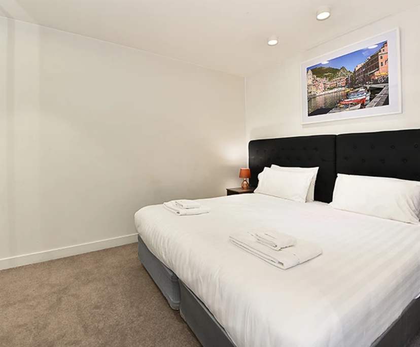 $970, Whole-property, 2 bathrooms, Melbourne VIC 3000