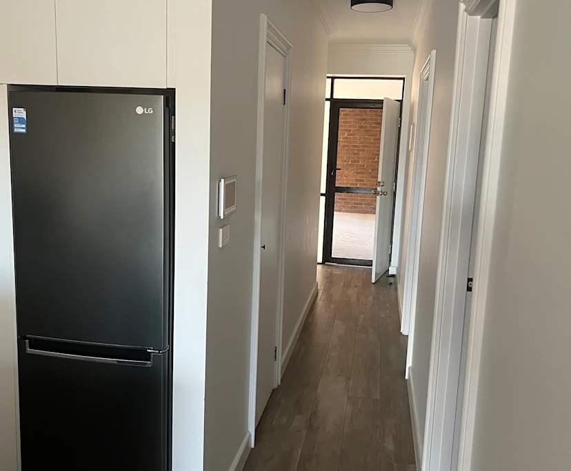 $370, Share-house, 2 bathrooms, South Yarra VIC 3141
