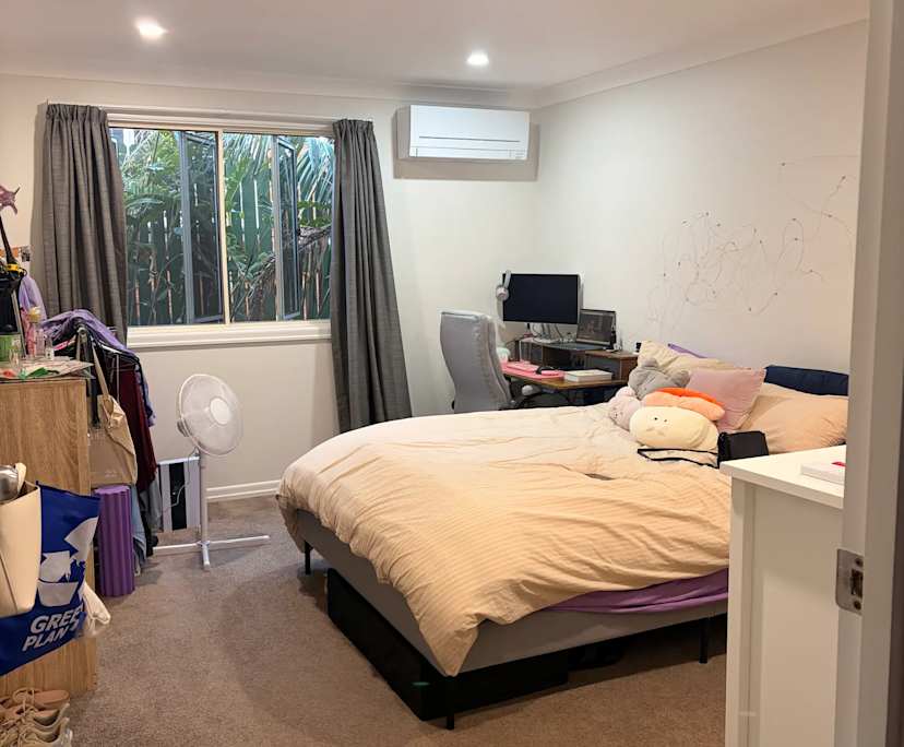 Unfurnished room in a share house