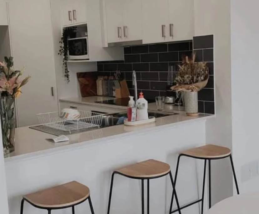 Unfurnished room in a flatshare