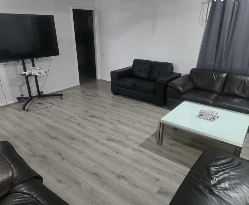Room in a share house