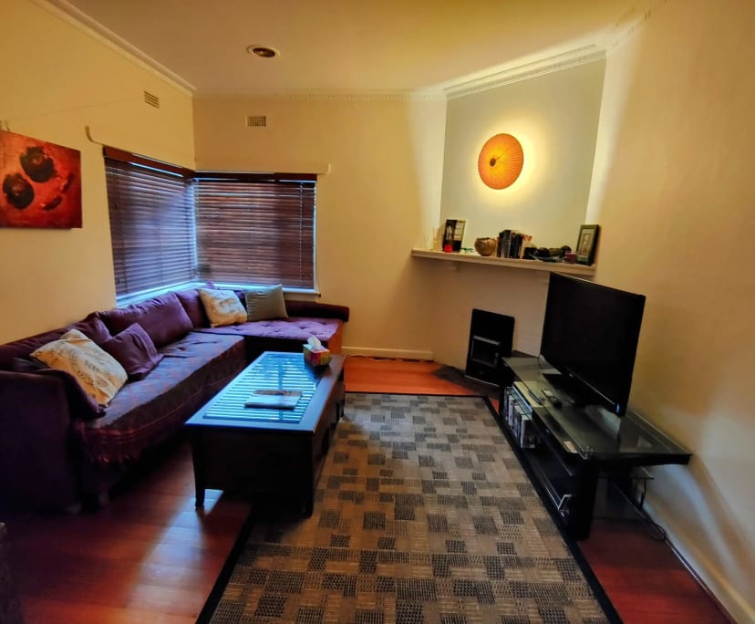 Furnished room in a flatshare