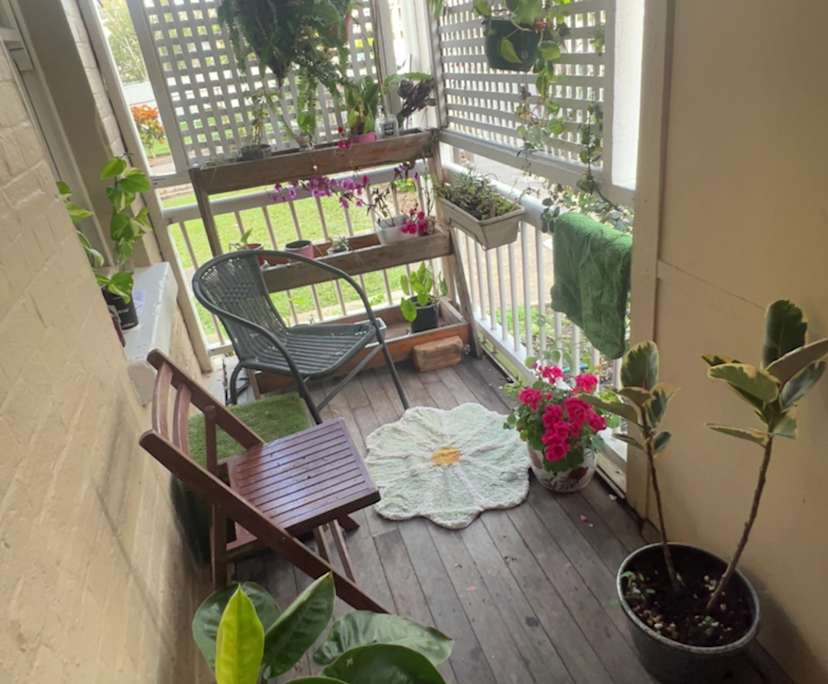 Room in a share house
