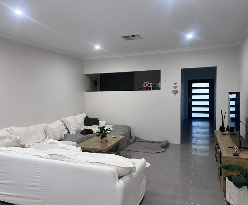 $450, Share-house, 4 bathrooms, Parmelia WA 6167