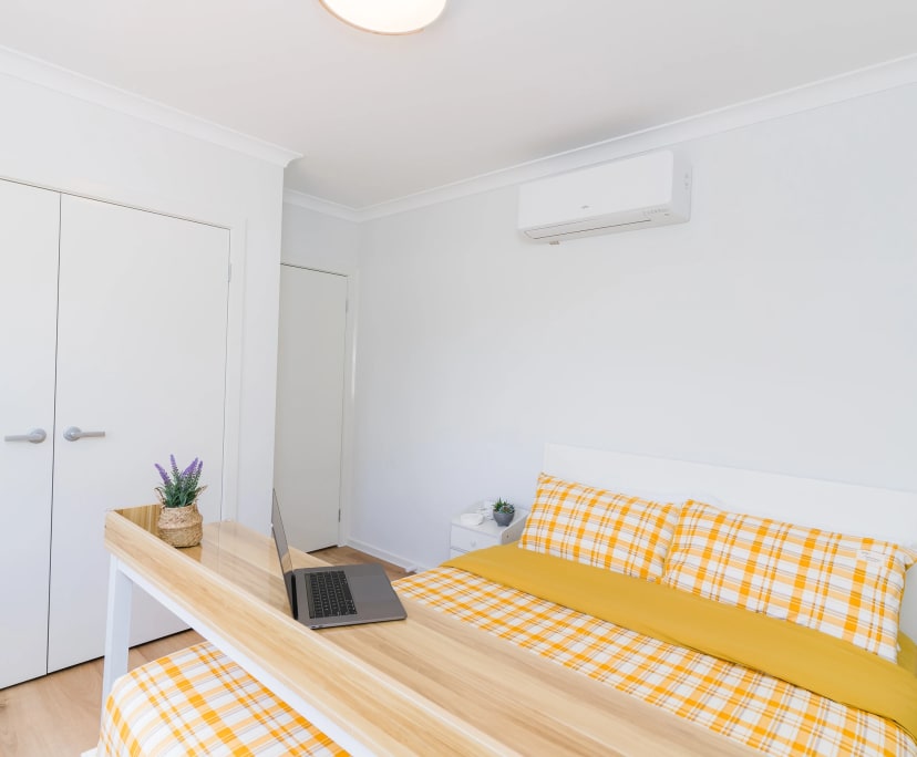 Furnished room in a share house