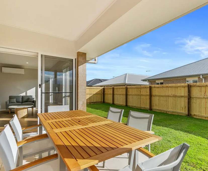 $310, Share-house, 3 bathrooms, Logan Reserve QLD 4133