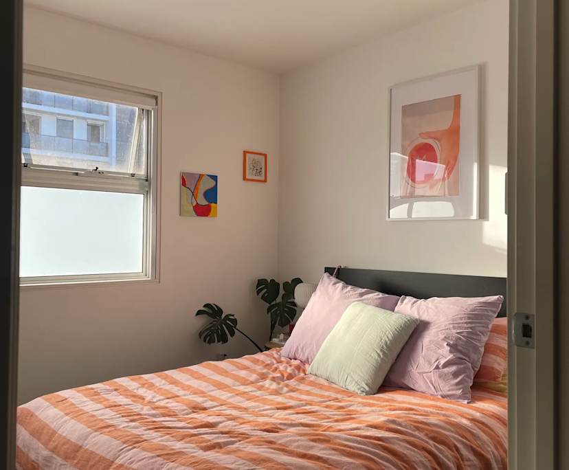 Unfurnished room in a flatshare