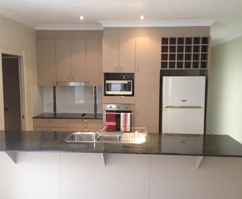 $300, Share-house, 4 bathrooms, Kirwan QLD 4817