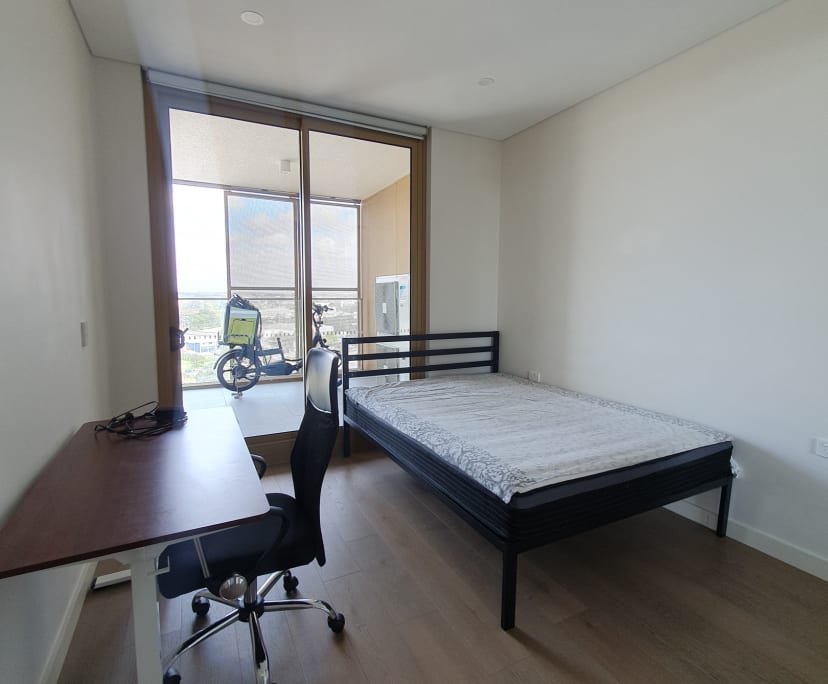 Furnished room in a flatshare