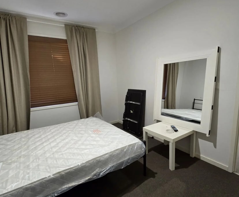 $210, Share-house, 4 bathrooms, Point Cook VIC 3030