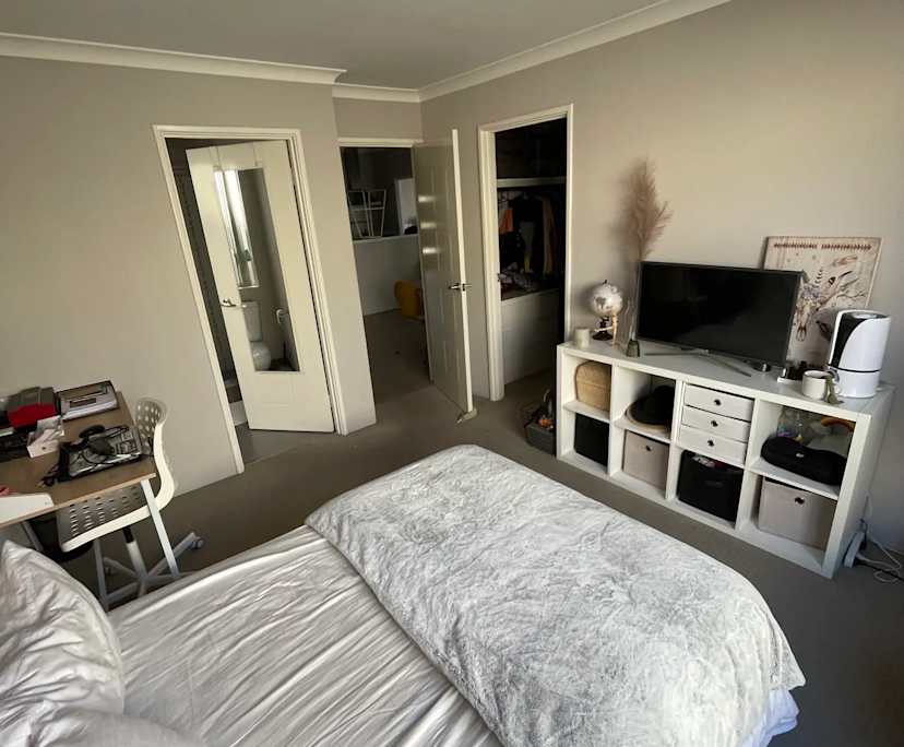 Furnished room with own bathroom