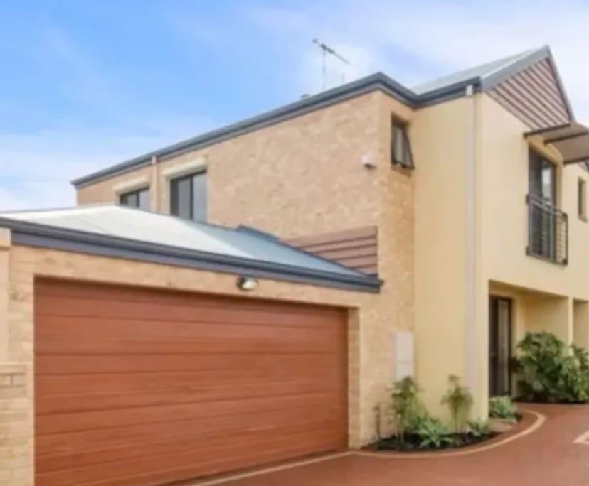 $350, Share-house, 3 bathrooms, Bicton WA 6157