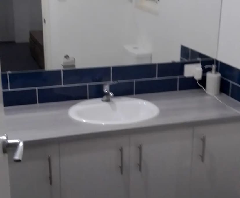 $300, Share-house, 3 bathrooms, Champion Lakes WA 6111