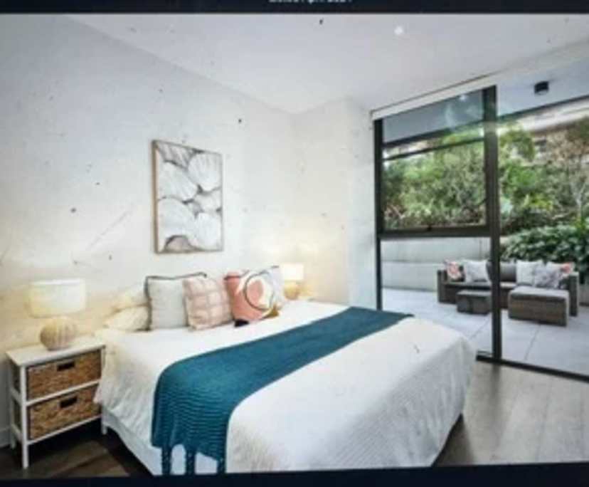 Unfurnished room with own bathroom