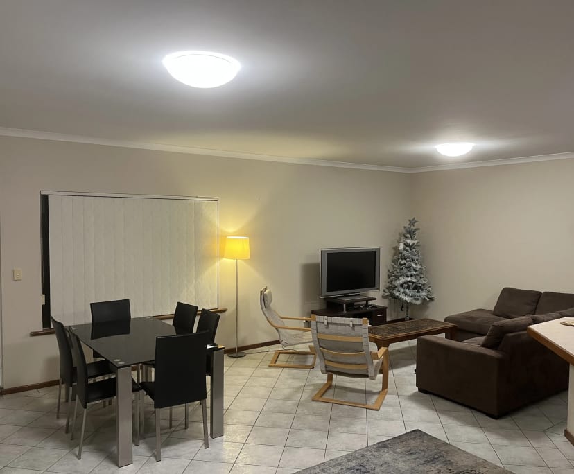Room in a share house