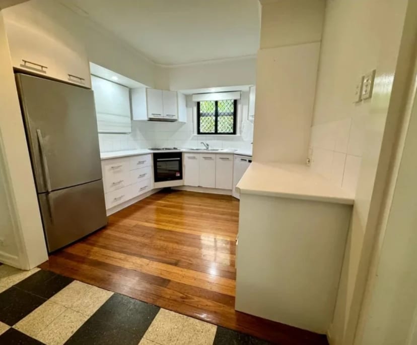 $295, Share-house, 5 bathrooms, Saint Lucia QLD 4067