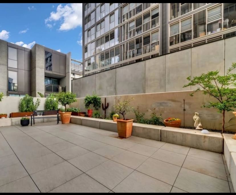 Whole property with 2 rooms for rent