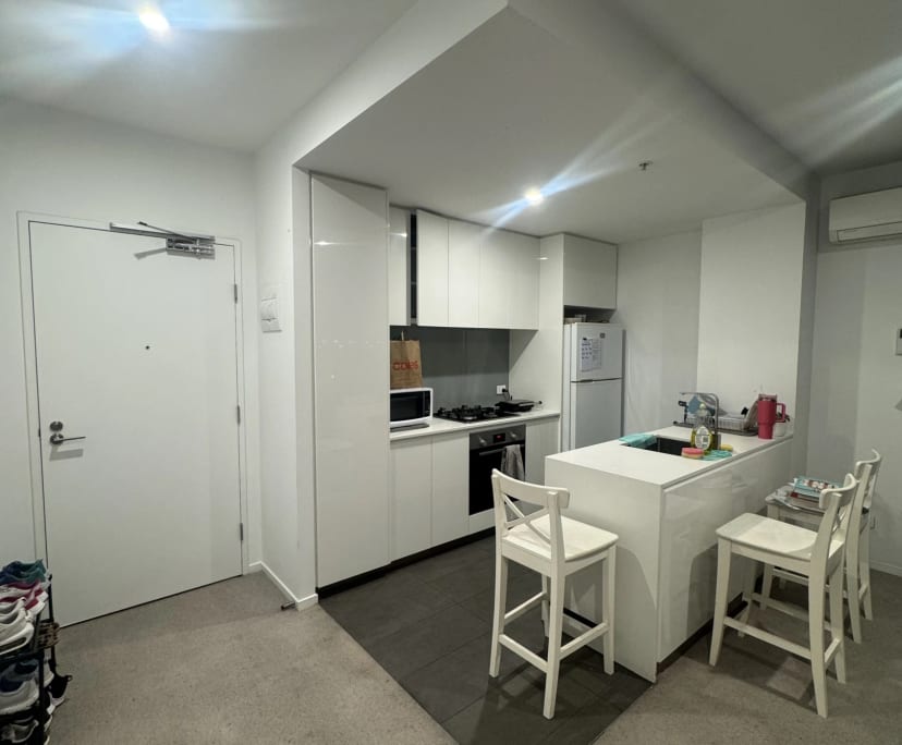 Furnished room in a flatshare