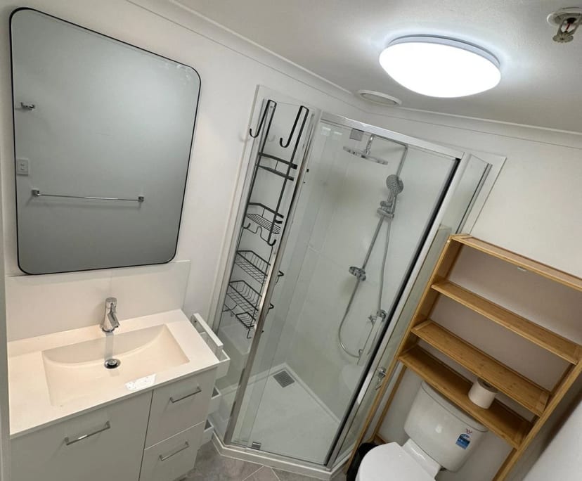 Furnished room in a flatshare