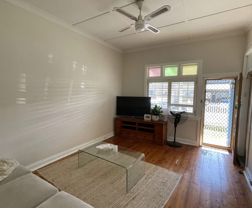 Room for Rent in Merewether, Newcastle 290, Unfur...