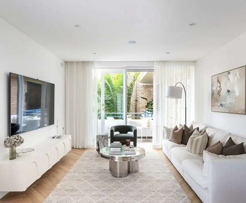 Whole property with 2 rooms for rent