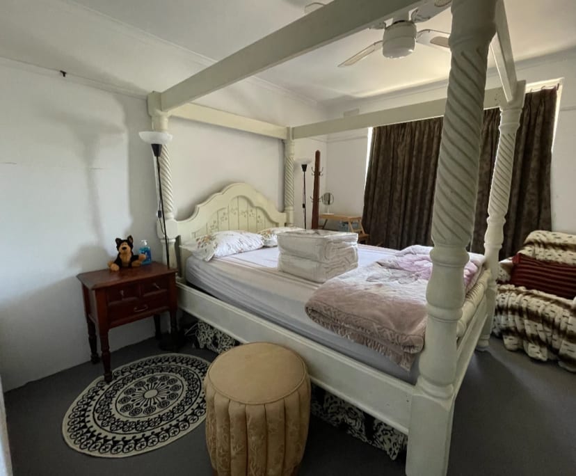 Whole property with 2 rooms for rent