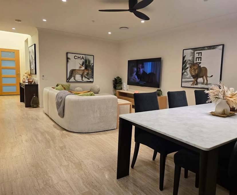 Furnished room in a share house