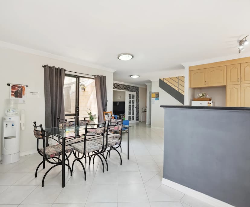 $600-650, Student-accommodation, 3 rooms, Nollamara WA 6051, Nollamara WA 6051