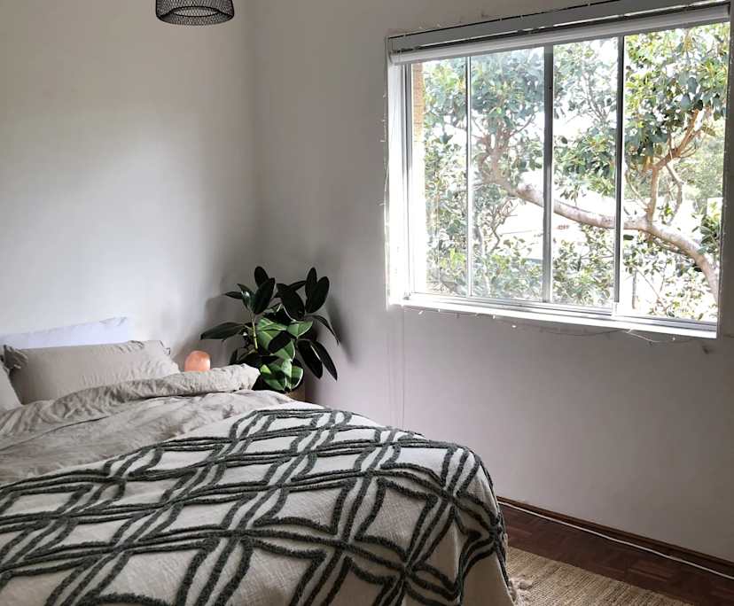 Whole property with 1 room for rent