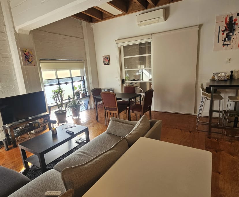 Unfurnished room in a flatshare