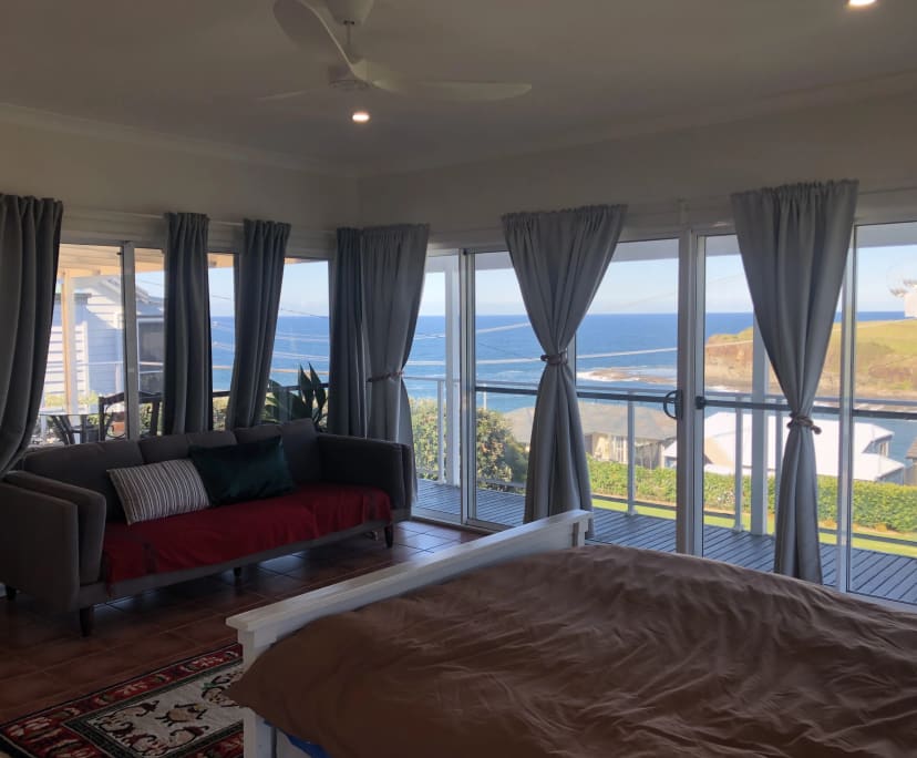 Room for Rent in Kiama Heights, NSW 250, Furnishe...
