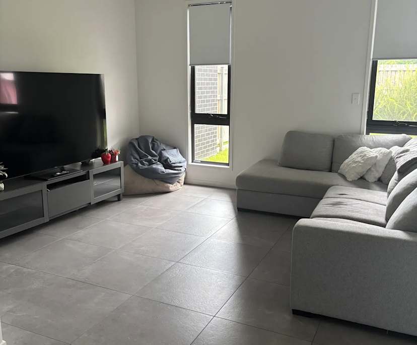 Unfurnished room with own bathroom