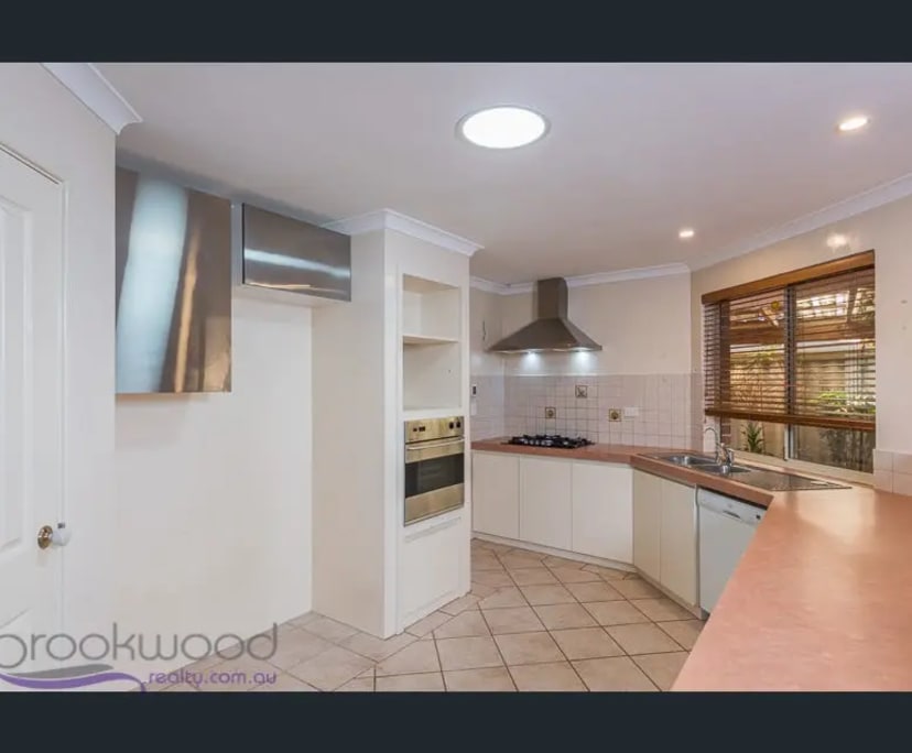 Room for Rent in Caversham, Perth 300, Furnished,...