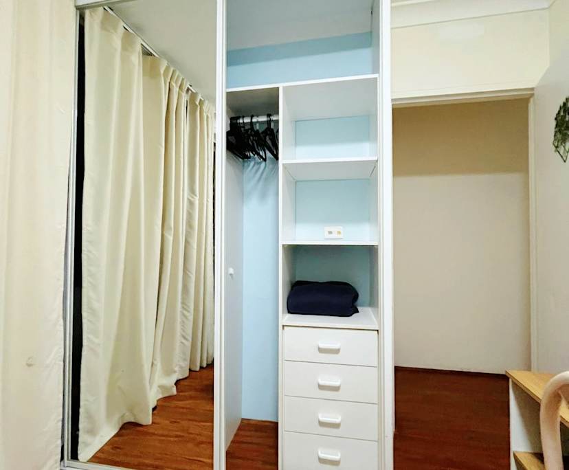 Furnished room in a share house
