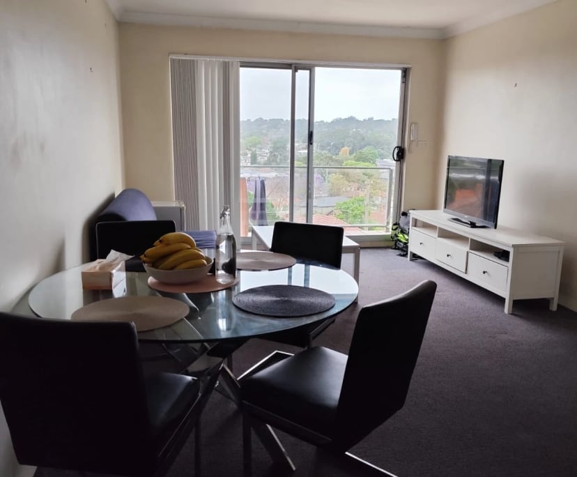 Furnished room in a flatshare