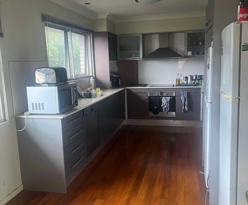 $290, Share-house, 3 bathrooms, Hollywell QLD 4216