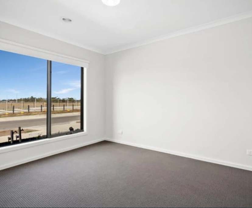 Unfurnished room in a share house
