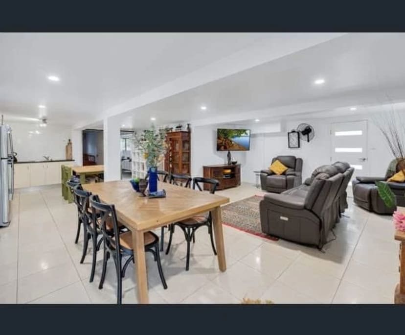 Granny Flat for Rent in Manunda, Cairns 350, Flex...