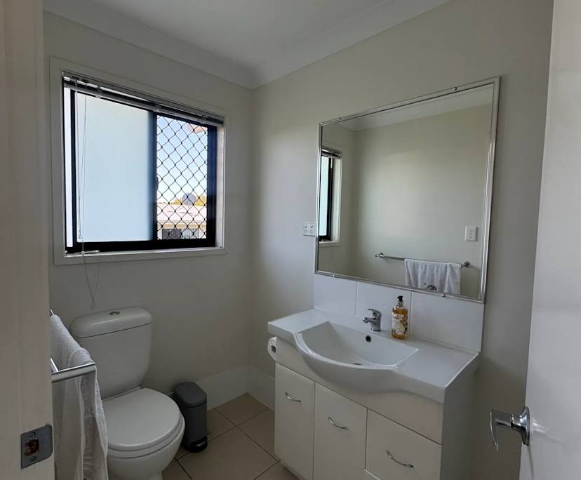 $400, Share-house, 3 bathrooms, Nerang QLD 4211