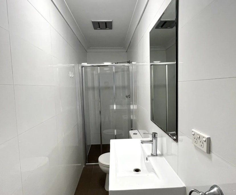 Whole property with 2 rooms for rent