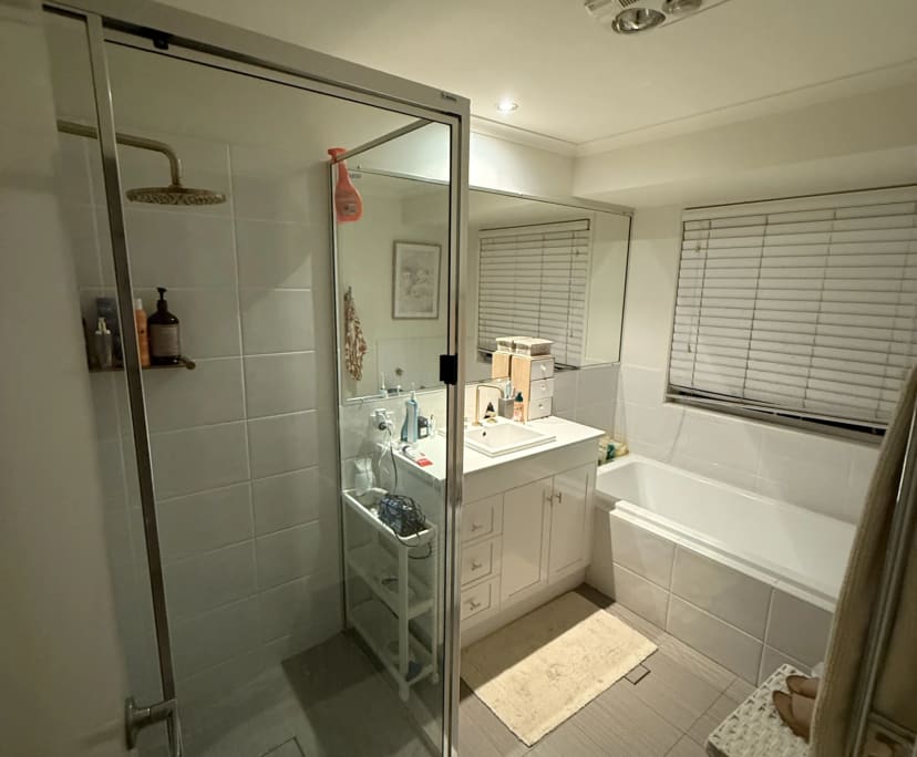 $350, Share-house, 5 bathrooms, Bargara QLD 4670