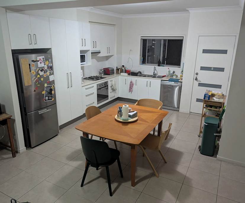 $250, Share-house, 4 bathrooms, Coopers Plains QLD 4108
