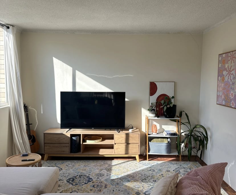 Furnished room in a flatshare