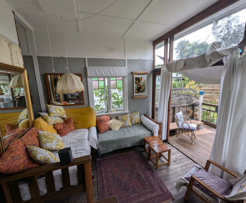 Furnished room in a share house