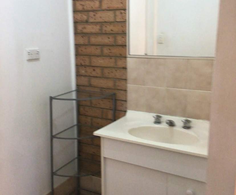 $280, Share-house, 3 bathrooms, Indooroopilly QLD 4068