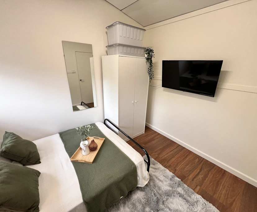 $330, Share-house, 6 bathrooms, Burwood VIC 3125