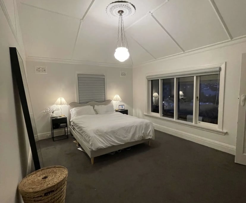 Whole property with 2 rooms for rent