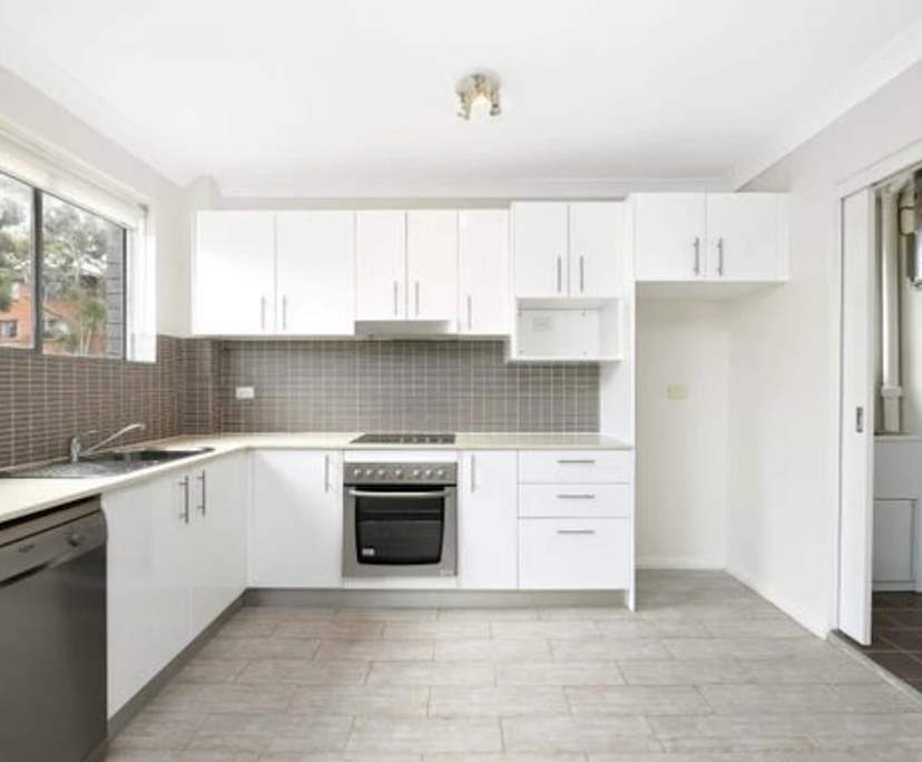 Whole property with 2 rooms for rent