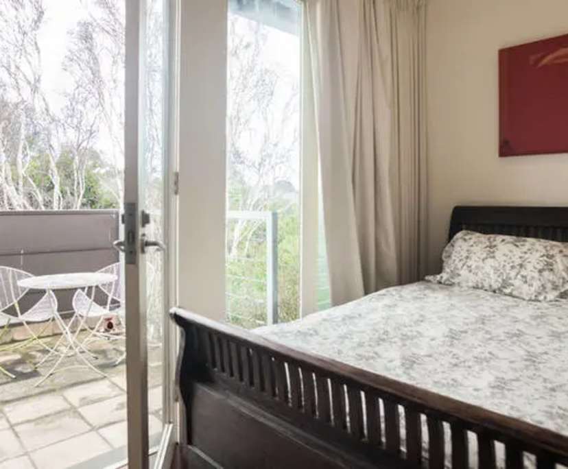 Furnished room with own bathroom