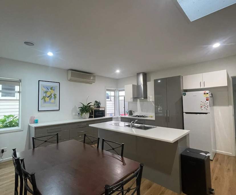 $192, Share-house, 3 bathrooms, Mount Pleasant VIC 3350